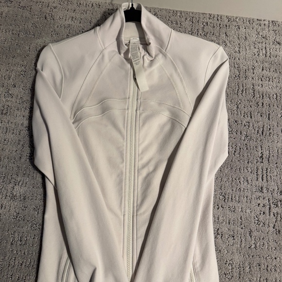 Lululemon Define Luon Jacket in ivory/ white opal size 6 - Picture 1 of 5